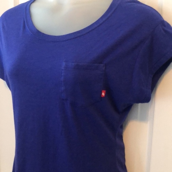 Nike T-shirt - Picture 2 of 7